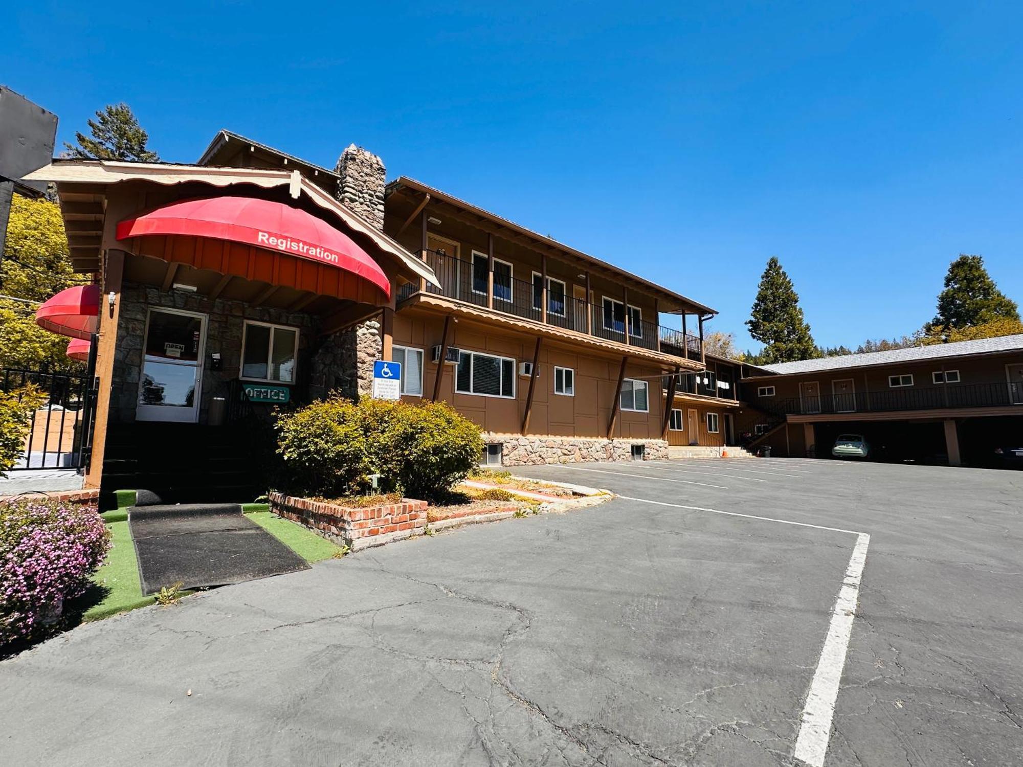 The Cottage Inn At Mount Shasta Exteriör bild