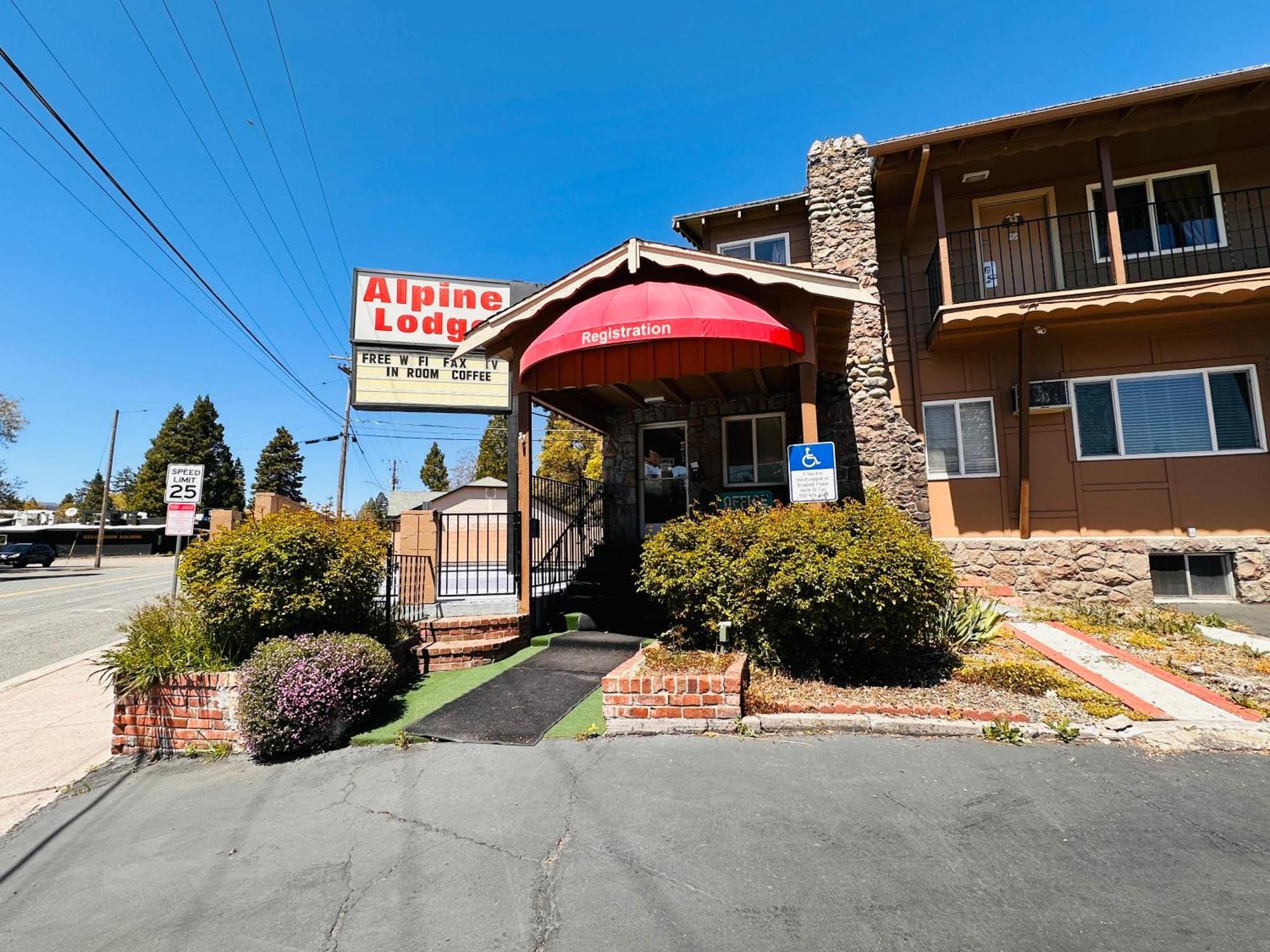 The Cottage Inn At Mount Shasta Exteriör bild